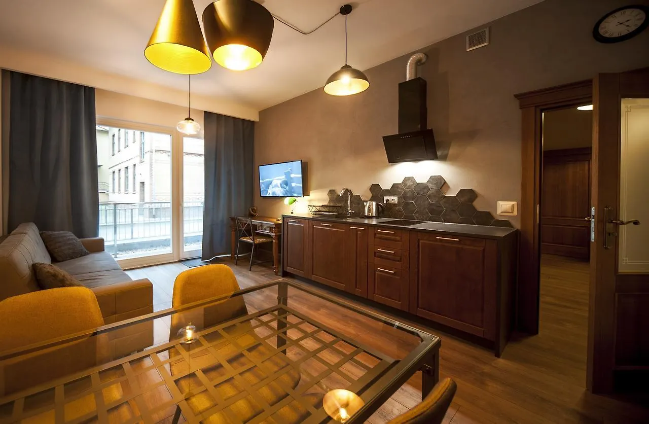 Apartment Very Berry - Orzeszkowej 10 - Mtp Apartment, Parking, Balcony, Check In 24H Poznan
